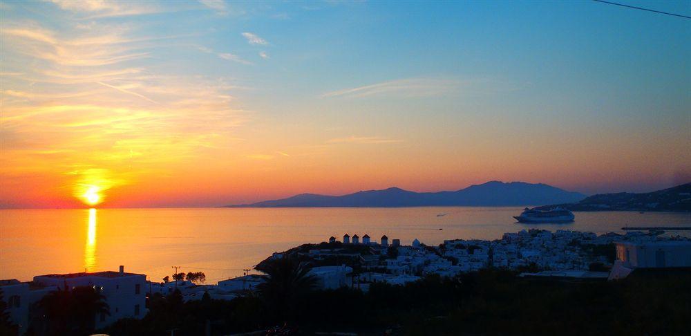 Morfoula's Mykonos Town